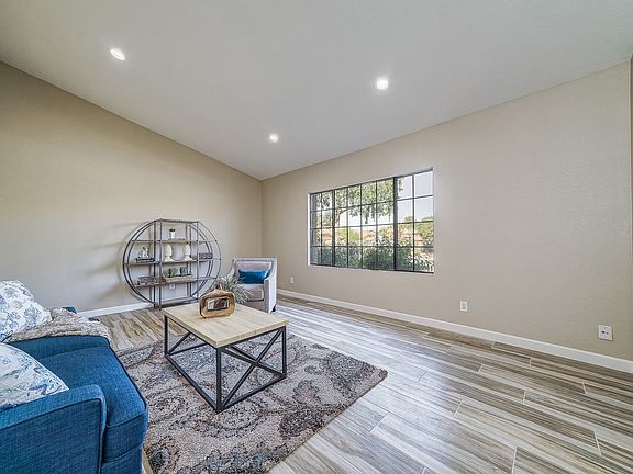 5th image of 1533 W Coquina Dr