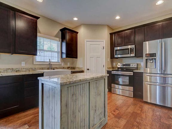 5th image of 7925 Juneau Ln