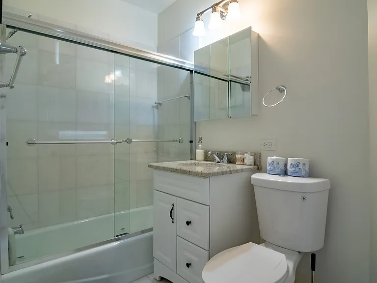 117 E Bellevue Pl #3 — Photo 13
