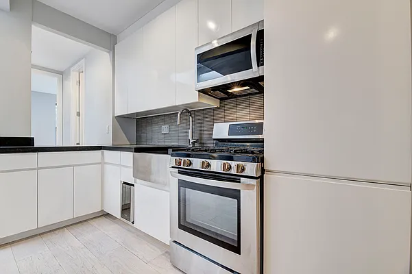 Rented by REAL New York | media 36