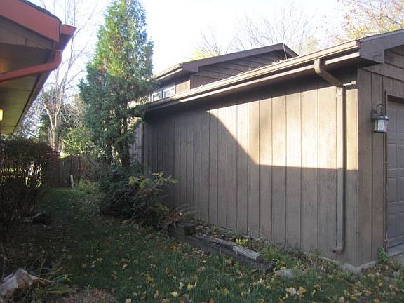 3rd image of 2505 Berry Ct