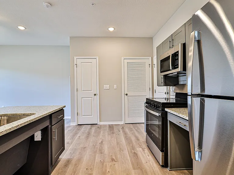 The Lofts at Bridgewood — Photo 23