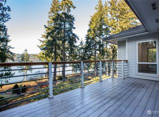 6033 Oyster Bay Rd NW, Olympia, WA 98502