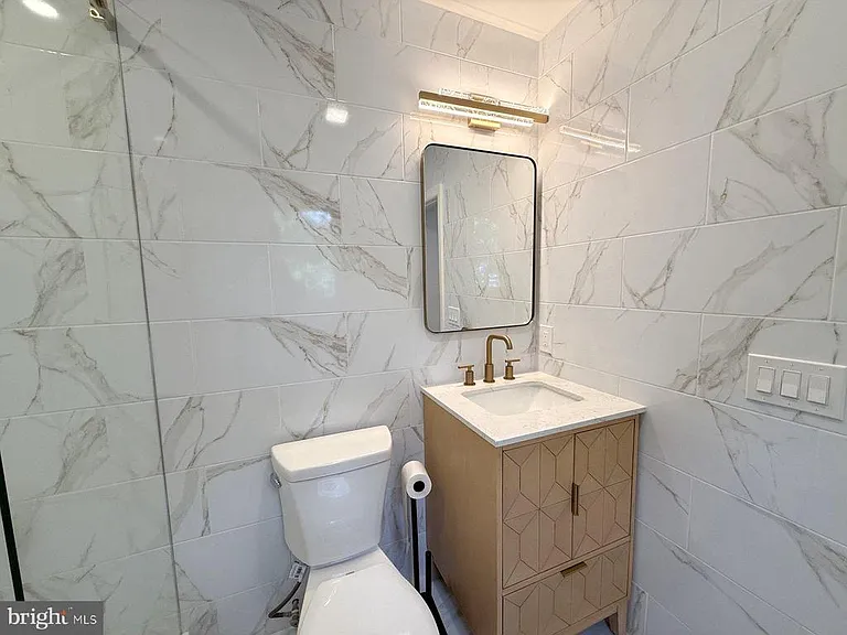 355 Cherry Hill Blvd — Photo 18