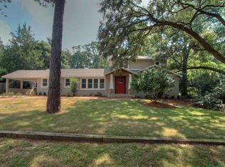 114 Powell Ave, Fairhope, AL 36532