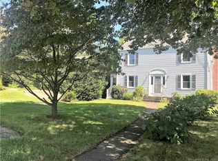 82 Thimble Island Rd, Branford, CT 06405