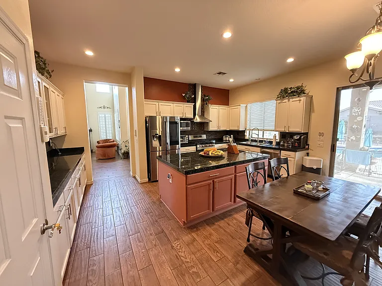 2245 W Clearview Trl — Photo 36