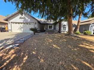 1550 E Vine Ct, Visalia, CA 93292