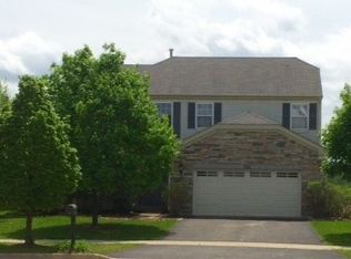 732 Meadowsedge Ln, Aurora, IL 60506