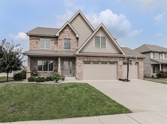 2nd image of 1860 Witham Ln