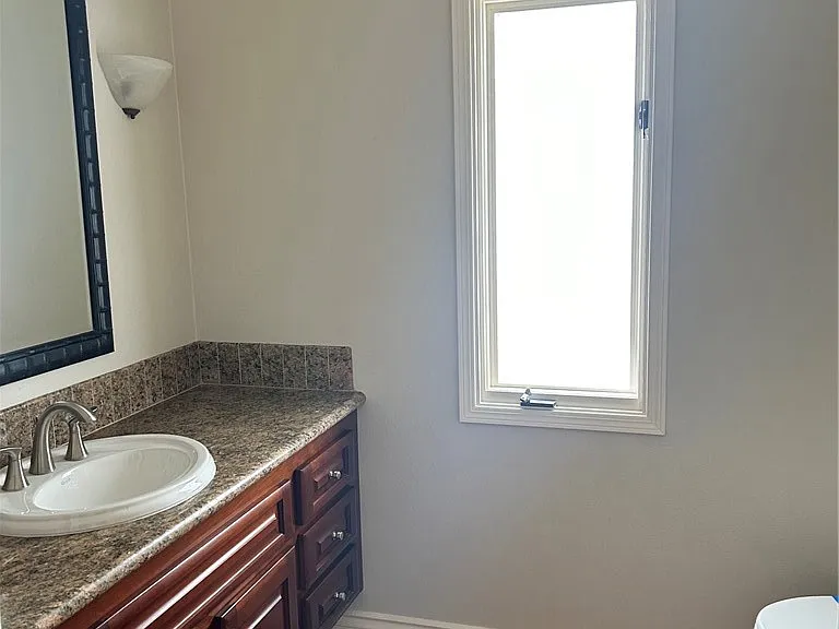825 Hibiscus Ct — Photo 13