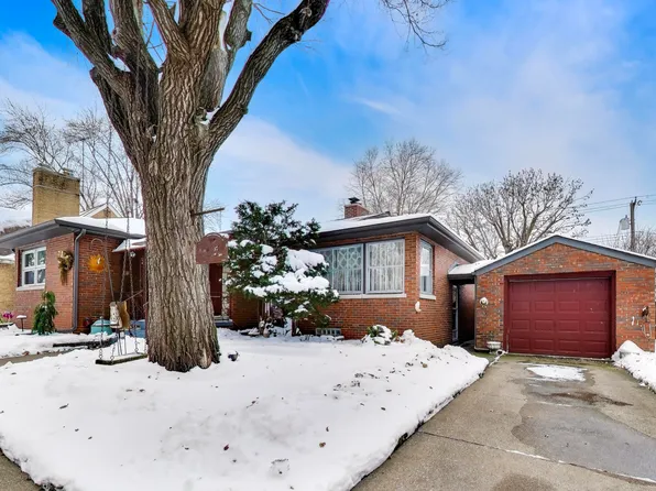 7218 Baring Pkwy, Hammond, IN 46324