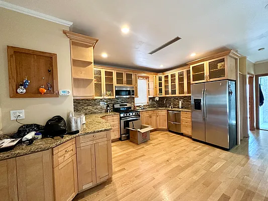 Rented by Corcoran | media 7