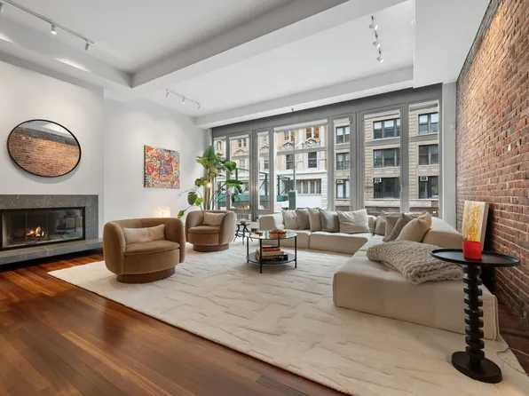 116 Hudson Street 2 image 3 of 22