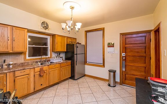 5th image of 1304 S 61st Ave