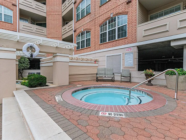 2111 Welch St #B304 — Photo 29