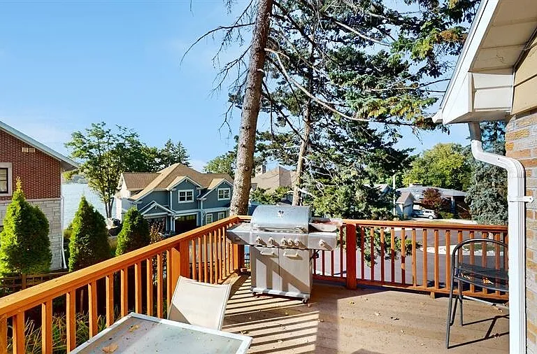 830 Pine Tree Ln — Photo 38