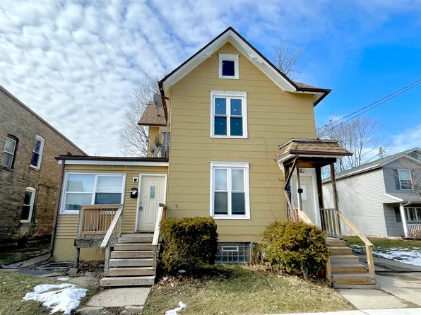 517 9th St #1, Rockford, IL 61104