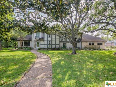 201 Whispering Creek St, Victoria, TX, 77904