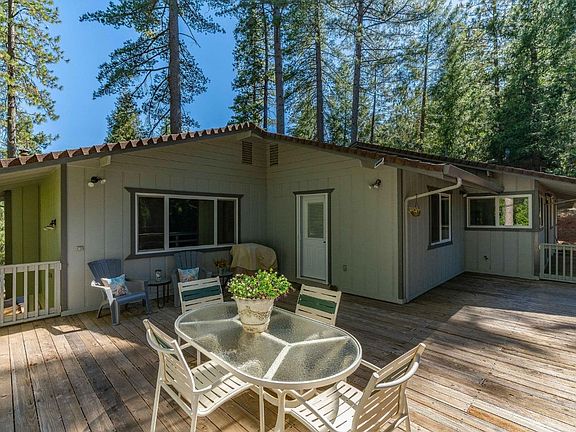 2nd image of 27665 Gretchen Ln