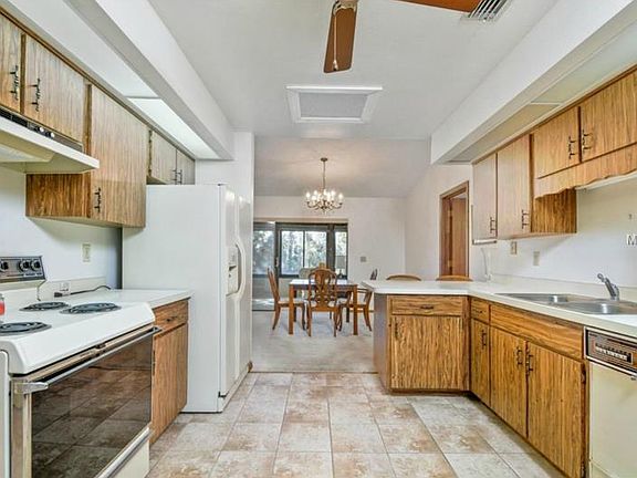 2nd image of 6376 Bonnie Ct