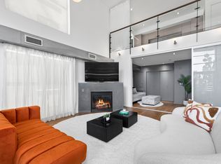 7062 Hawthorn Ave APT 203, Los Angeles, CA 90028