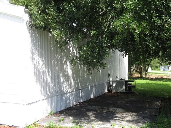 3rd image of 224 Gazelle Dr