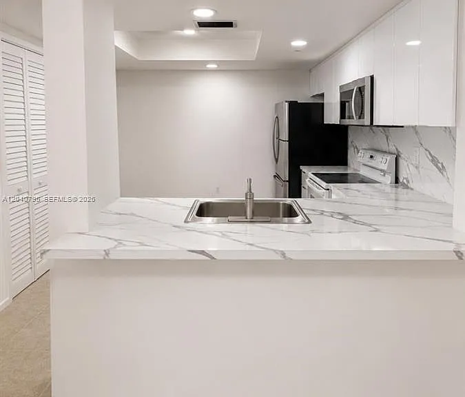 8800 SW 123rd Ct #J105 — Photo 13