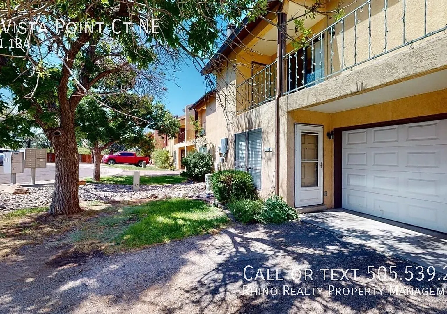 Lovely 2 Bedroom 1.5 Bathroom Located In ABQ Foothills! — Photo 2