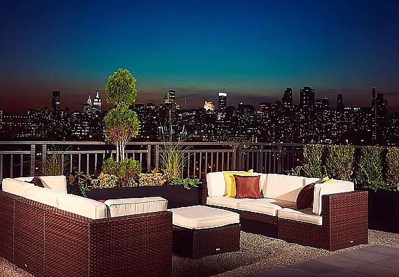 5th image of 1215 Broadway APT 208