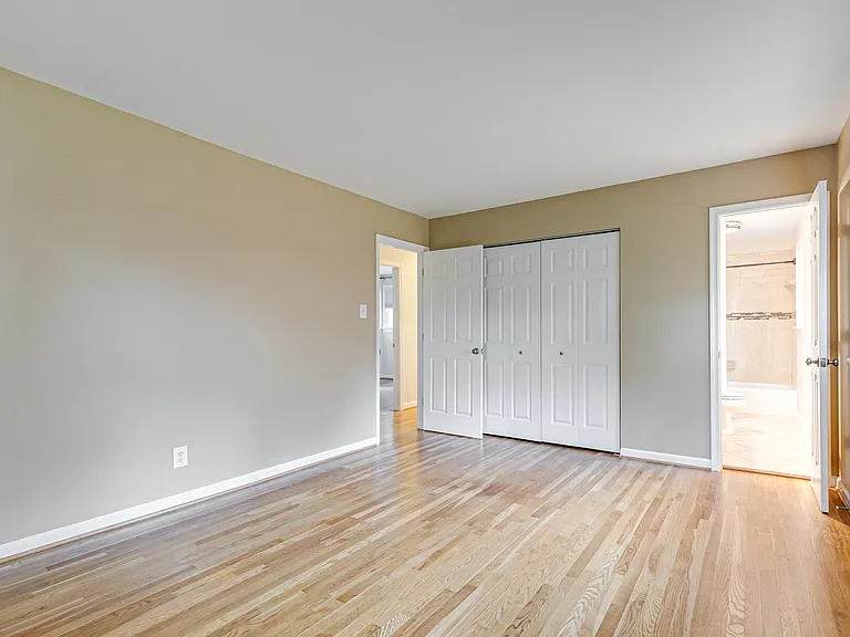 9221 Whitemont Dr — Photo 27