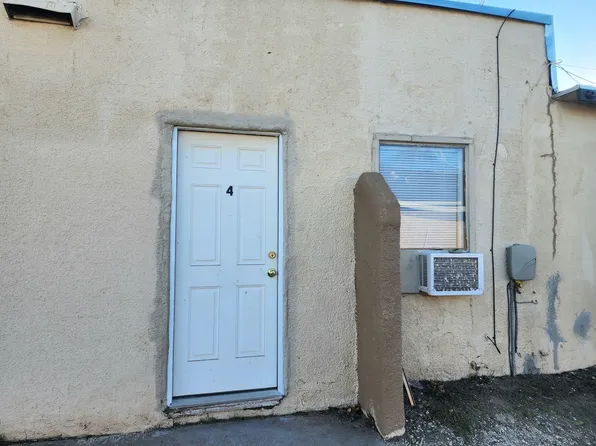 216 S Avenue I, Portales, NM