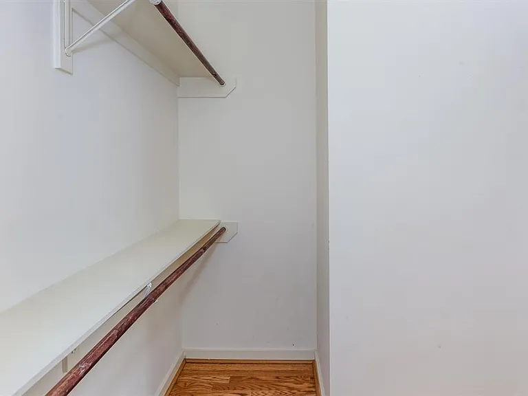 4030 Center St — Photo 20