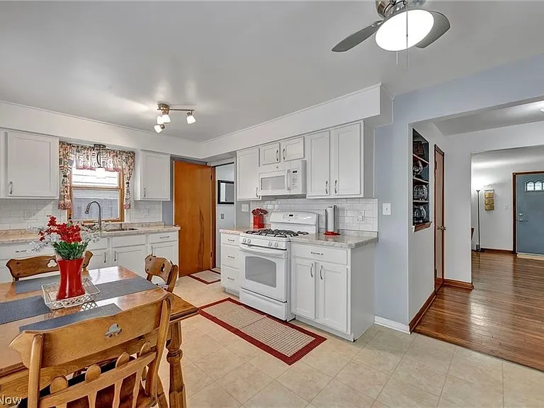 9309 Garfield Blvd #1 — Photo 3