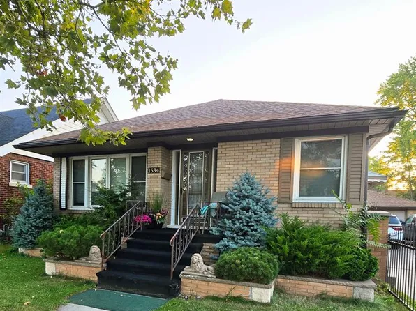 1534 Pillette Rd, Windsor, ON N8Y 3C2