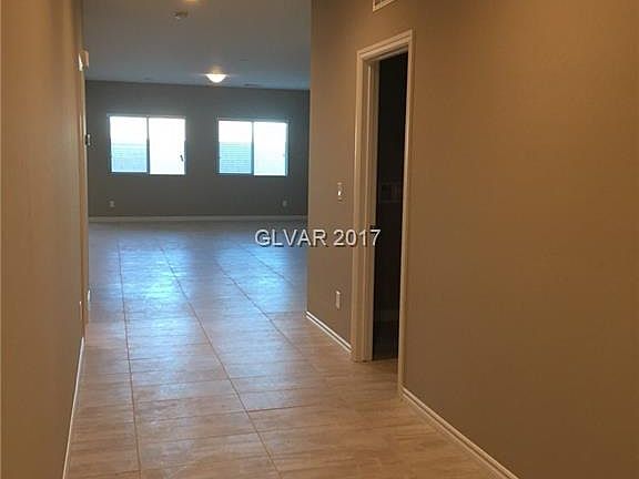3rd image of 988 Fairway Hills St