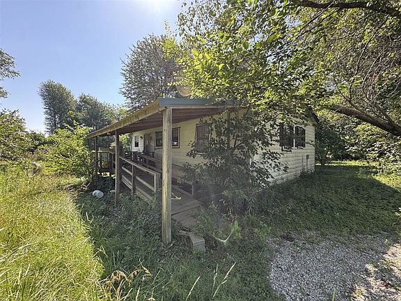 3rd image of 2804 Old Lexington Rd