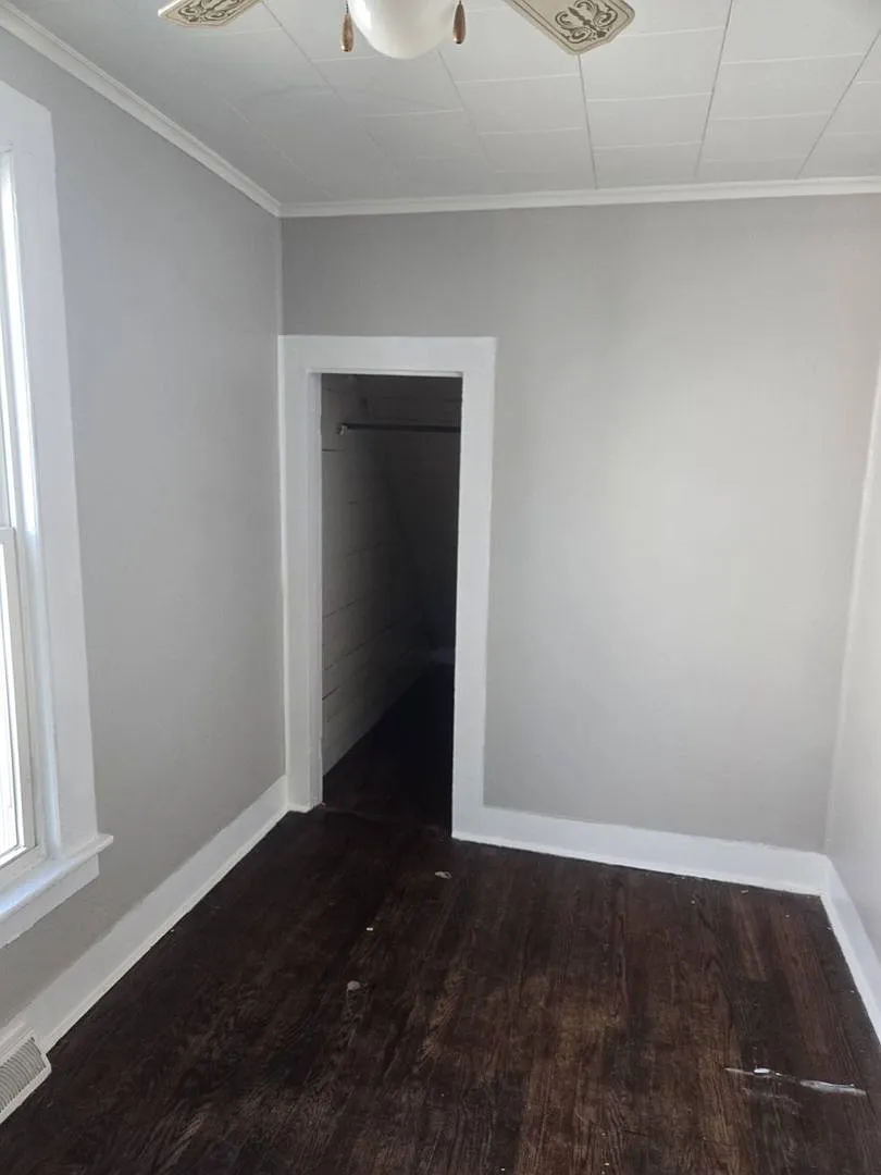 205 Helen St. — Photo 3