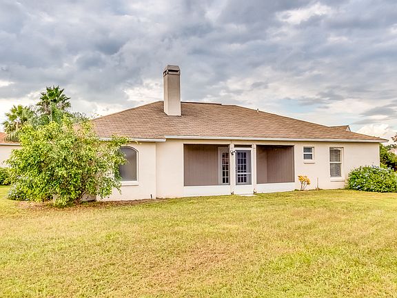 2nd image of 531 Terranova Cir