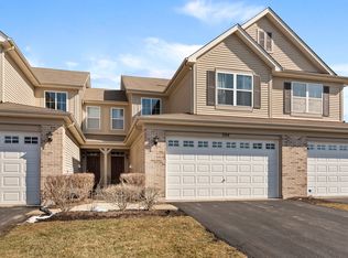 504 Dancer Ln, Oswego, IL 60543