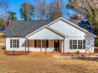 3929 Gracemont Dr, Winston Salem, NC 27106