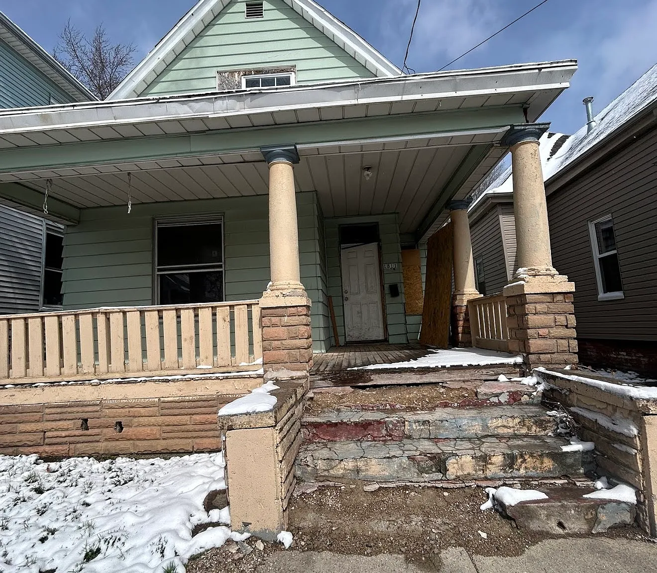 3 bed, 1278 sqft, $895 — Photo 2