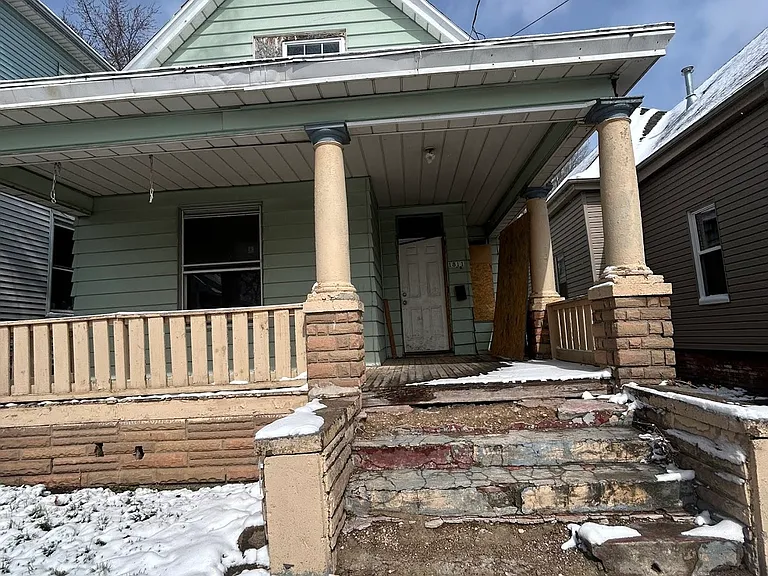 1811 W Millman St — Photo 2