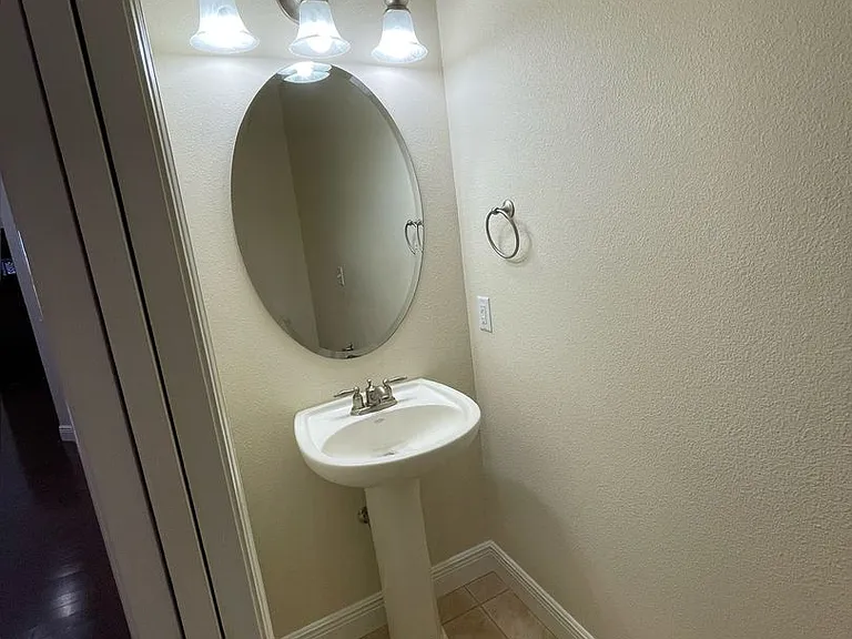 123 N Tuscany Dr — Photo 11