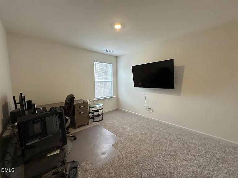 407 Auburndale Ct — Photo 17