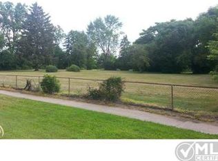 11971 Clinton River Rd, Sterling Heights, MI 48313