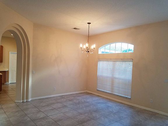 3rd image of 4272 SW Xenon St