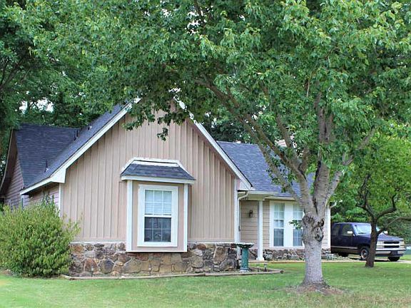 2nd image of 2685 Van Leer Dr