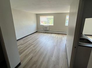 The Wildwood Apartments-24 17731 Lakeshore Boulevard, Cleveland, OH 44119