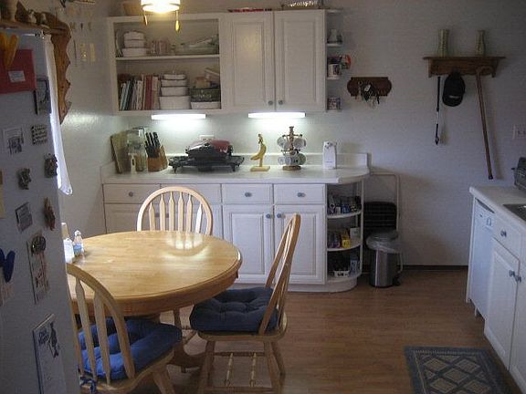 2nd image of 410 Belinda Dr #206